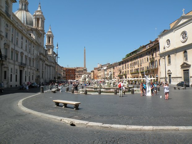  Piazza Navona sous le soleil